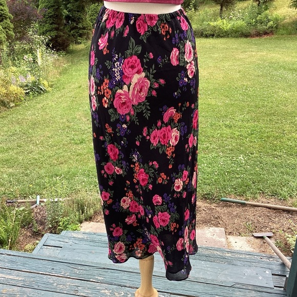 90s y2k Fairycore Gauze Lined Flowy Rose Print black background midi maxiskirt S - Picture 7 of 12